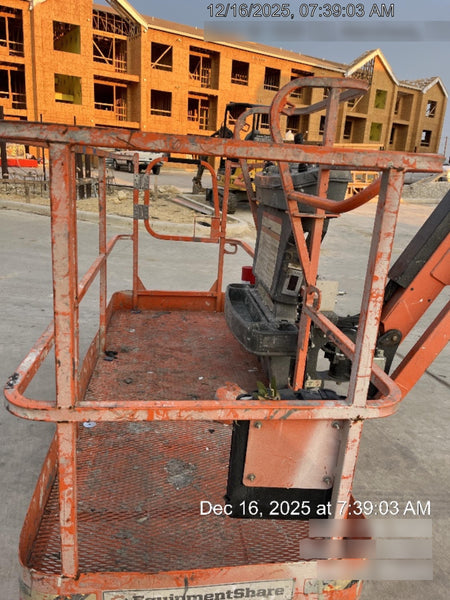 2021 JLG 860SJ