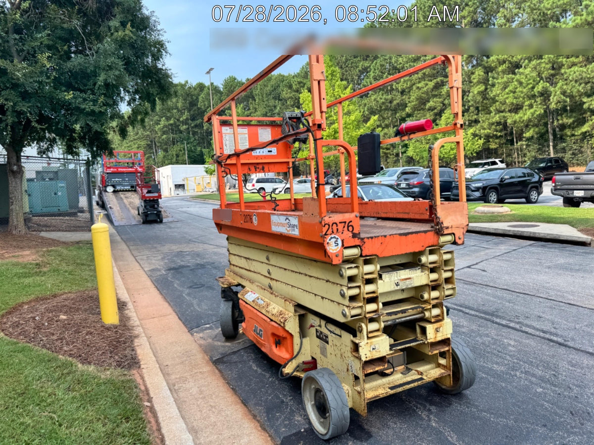 2016 JLG 3246ES