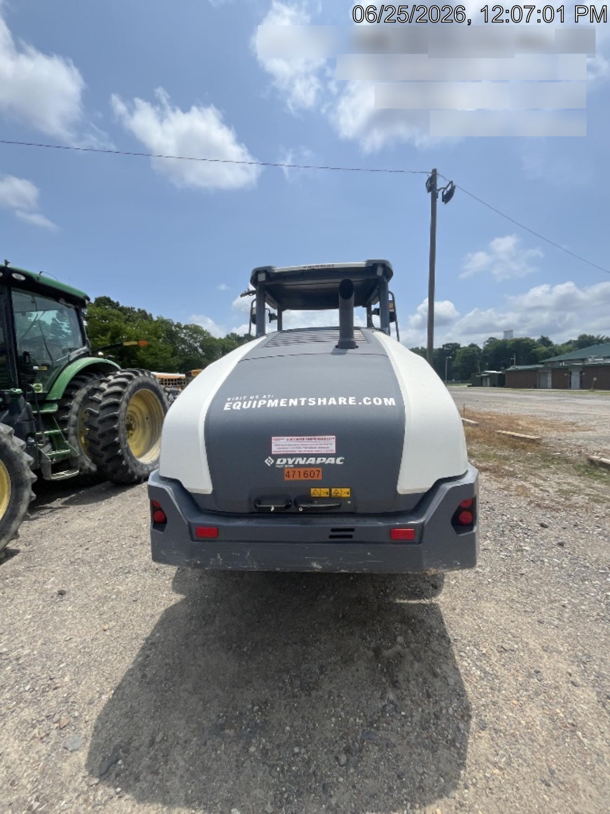 2024 DYNAPAC CA2500D