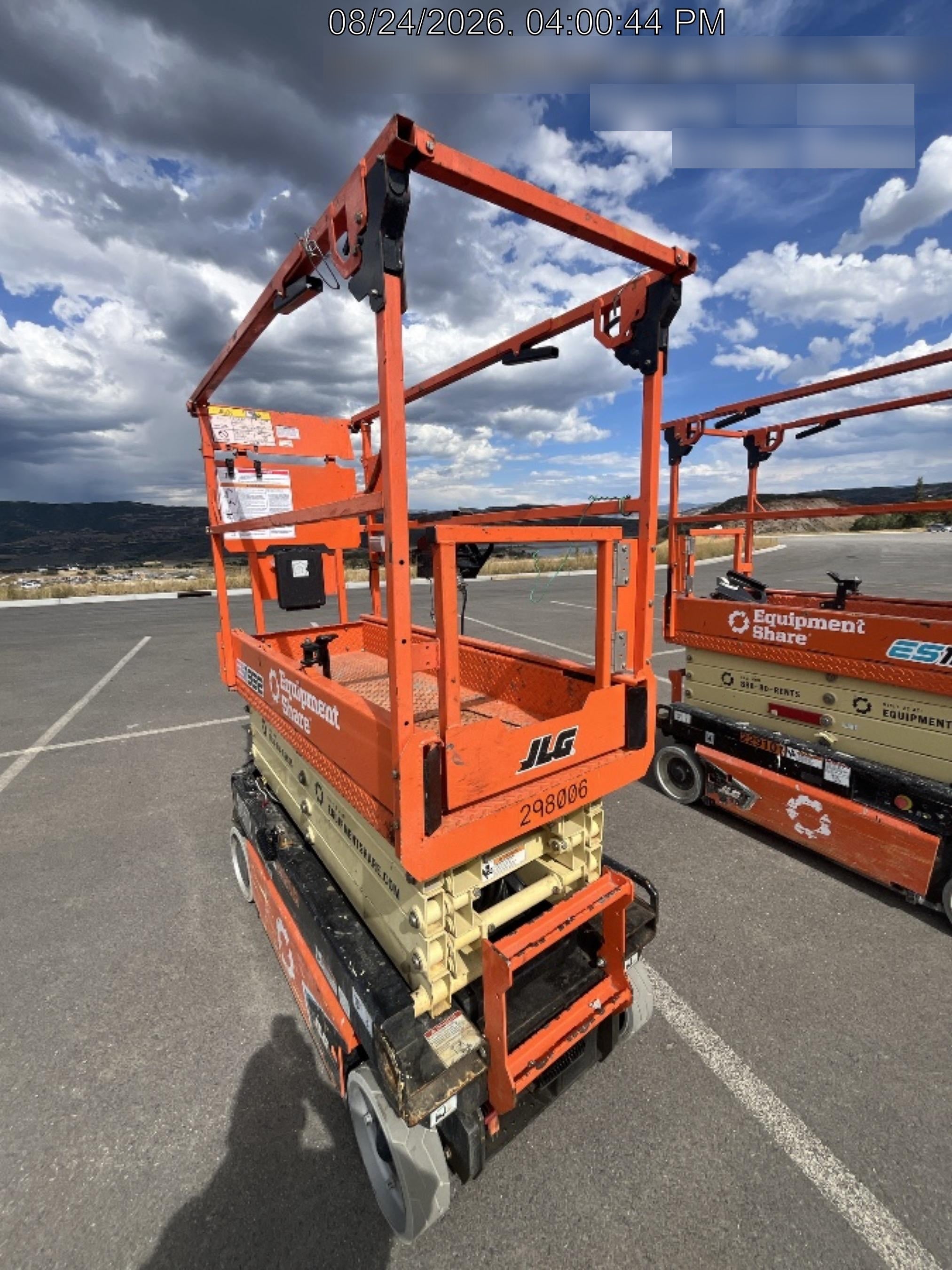 2023 JLG ES1932