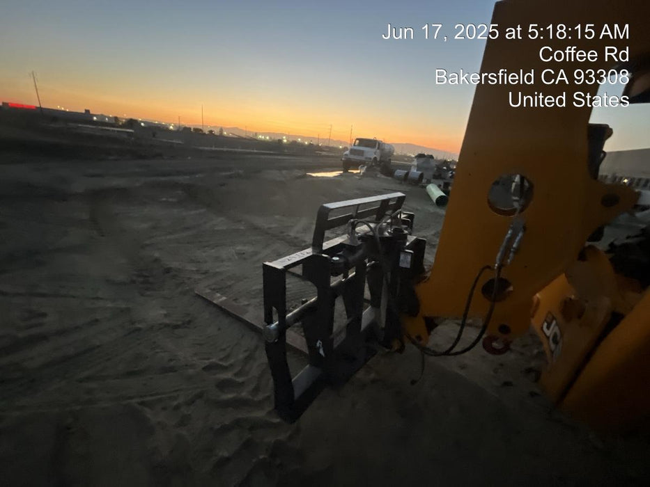 2024 JLG 1001095418S