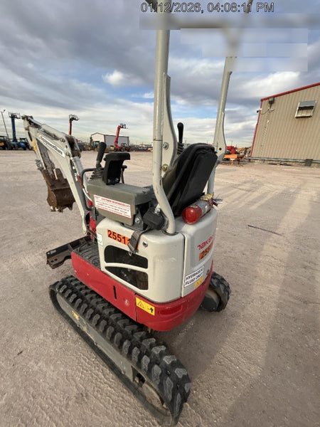 2022 TAKEUCHI TB210R