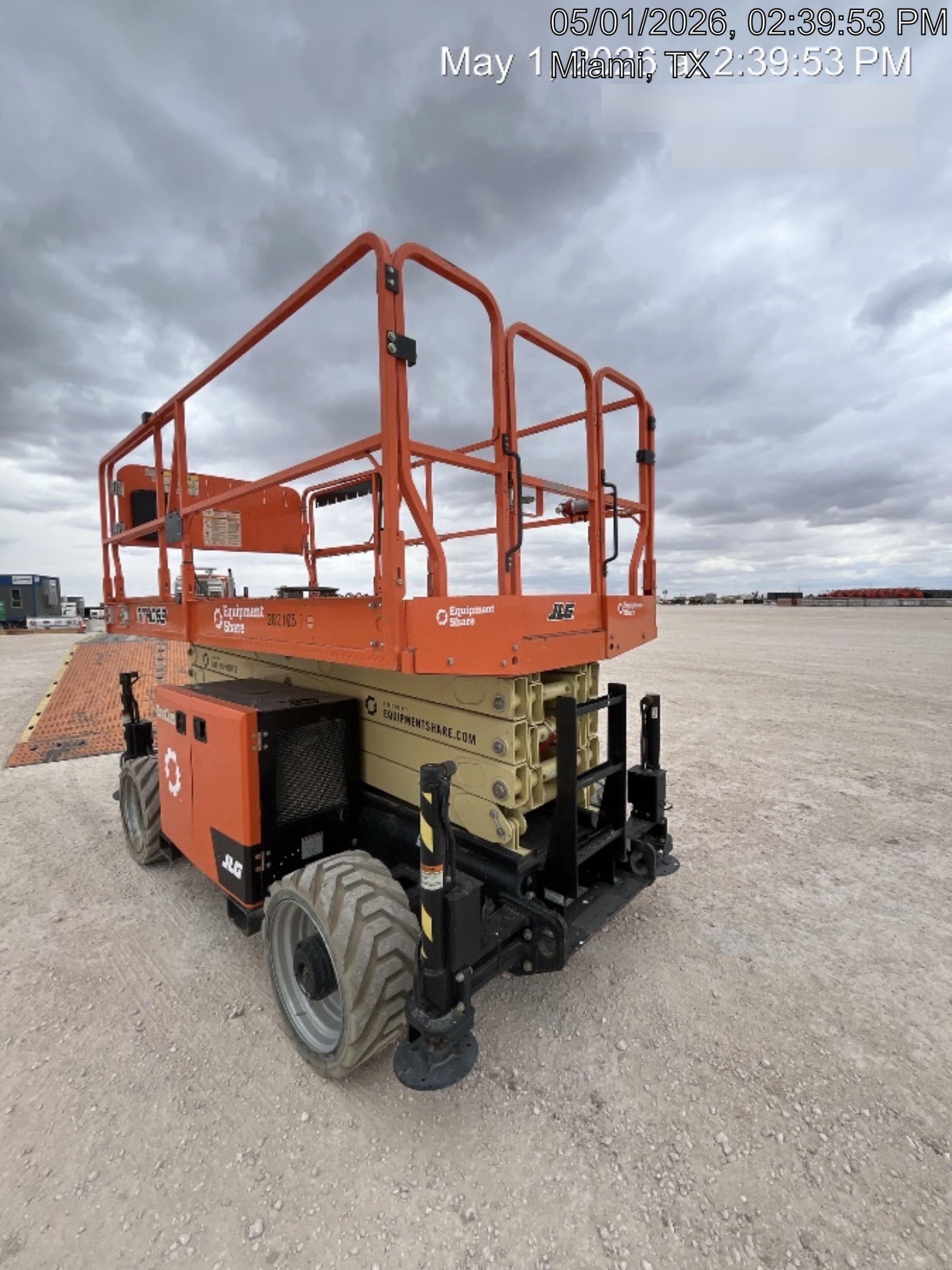 2022 JLG RT4069