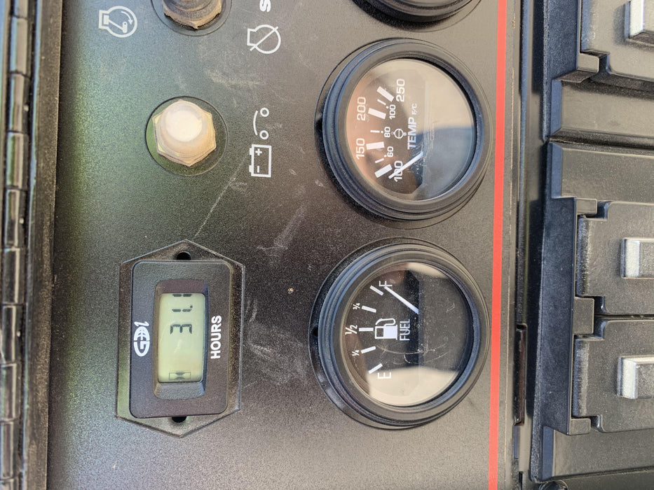 2019 Lincoln Electric Vantage 322 Welder Ready-Pak 3, Two wheel trailer, Fender and Light kit, Cable Rack