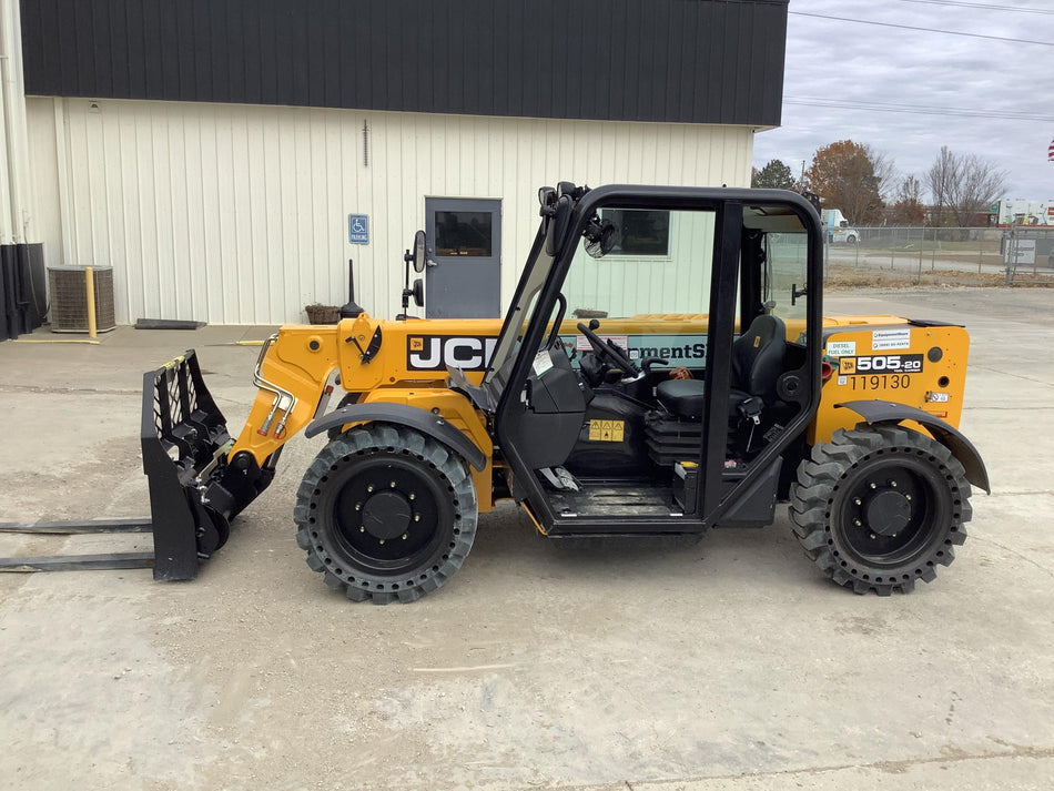 2020 JCB 505-20TC Canopy, Solid Tires, Work Lights, Beacon, Aux Hydraulics, Back up Alarm, ES Decals