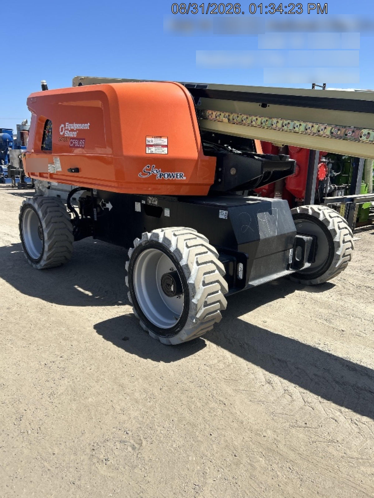 2025 JLG 660SJ