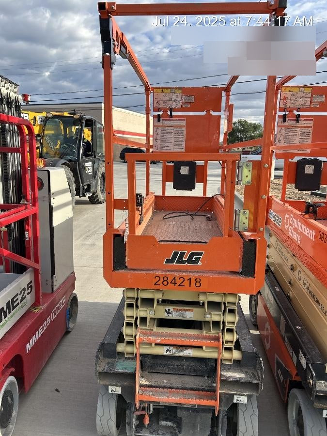 2022 JLG ES1932