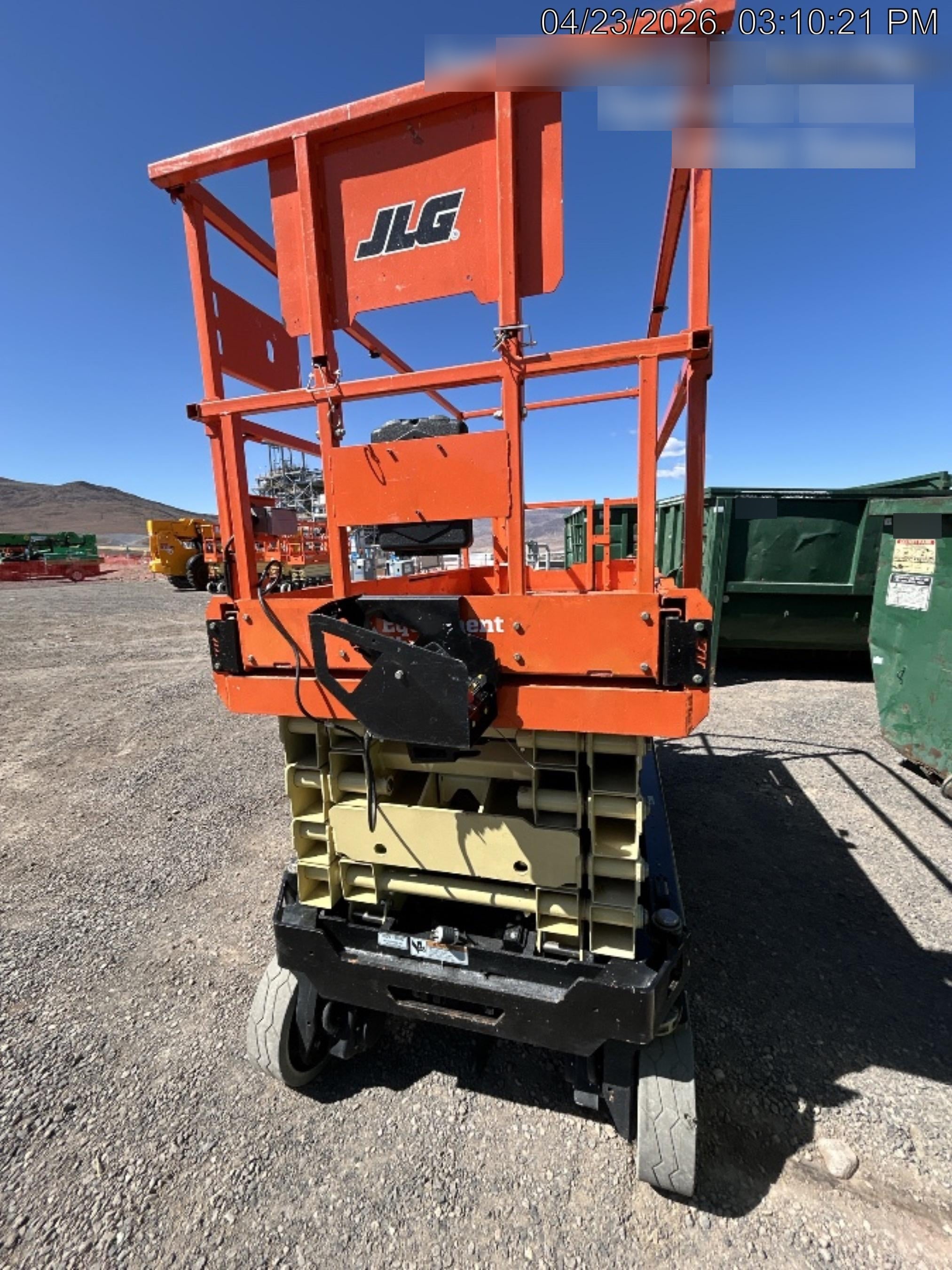 2022 JLG ES3246