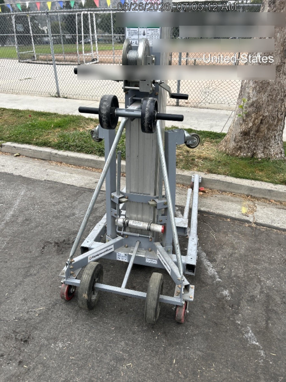 2023 GENIE SLC-24