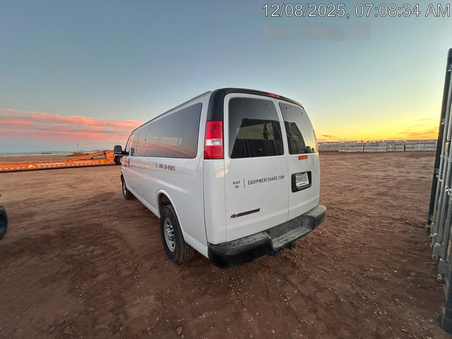 2025 CHEVROLET Express Van - Rental