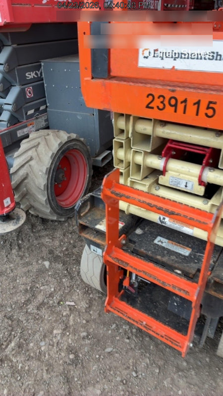2022 JLG ES2632