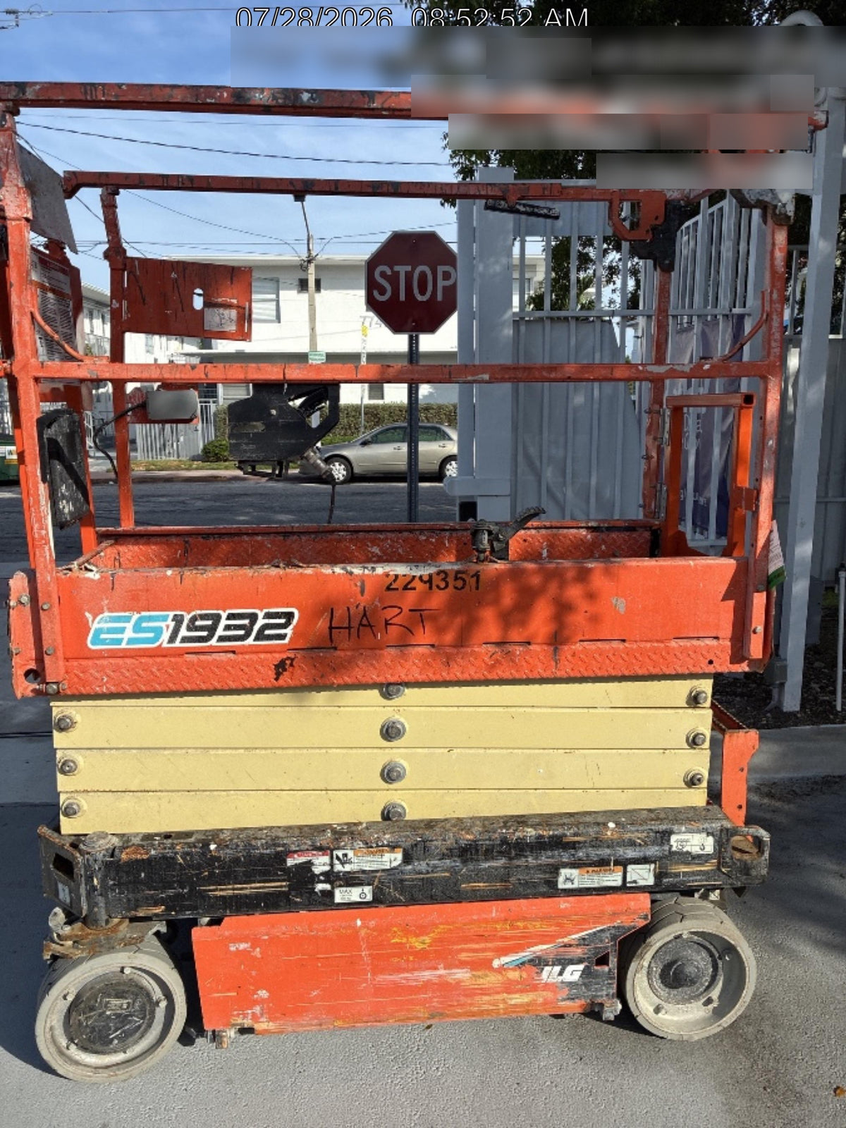 2022 JLG ES1932