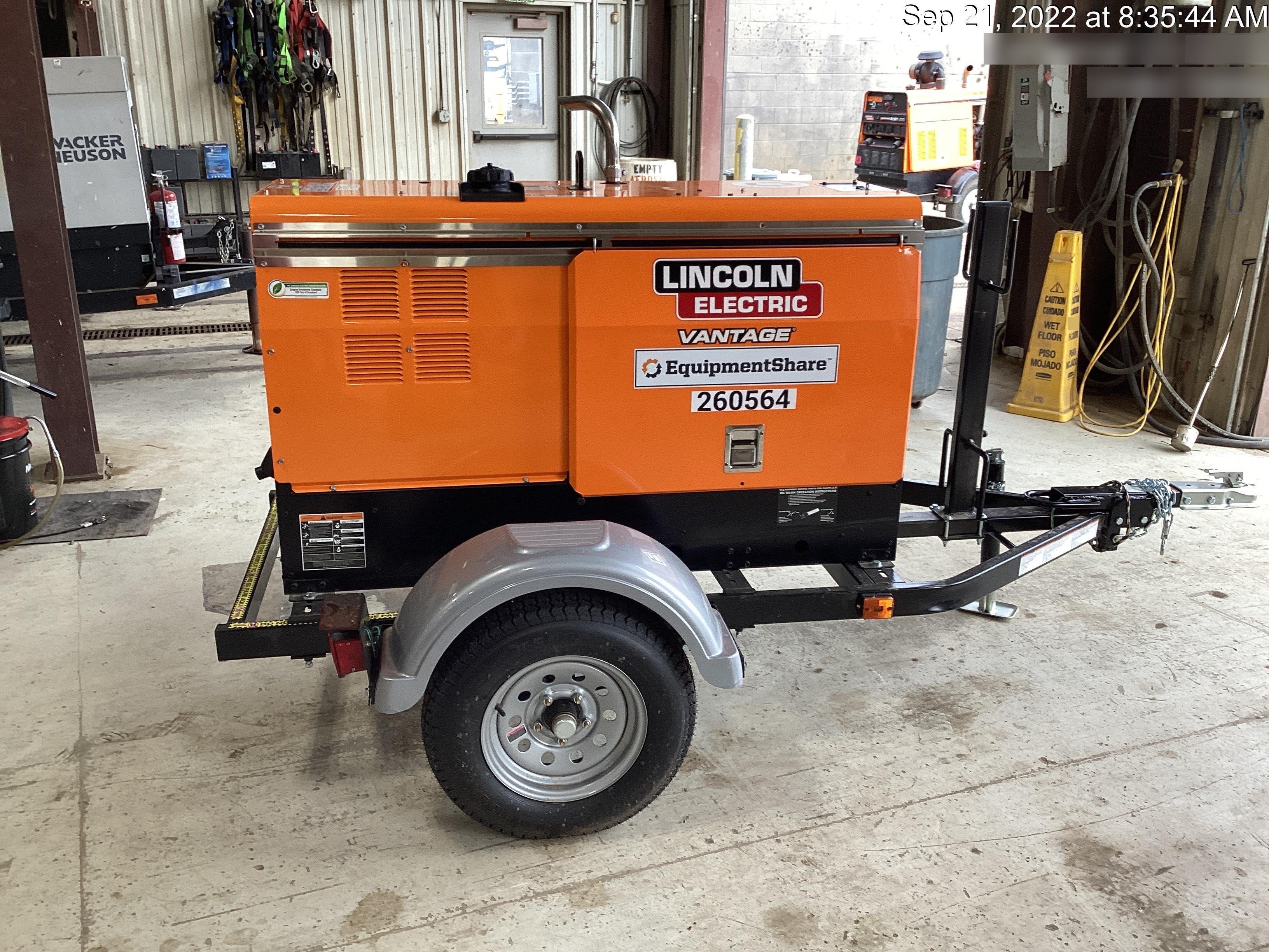 2022 Lincoln Electric LE400 Kubota V1505, Trlr, Cable Rack, Light Kit, ES Decals, T3