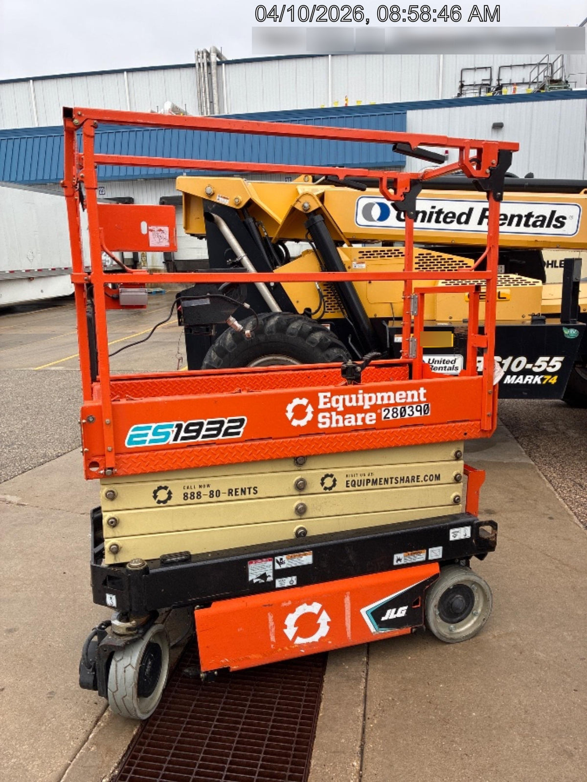 2022 JLG ES1932