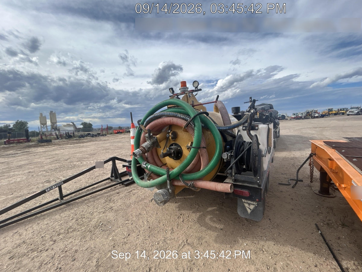 2022 VAC-TRON LP573XDT