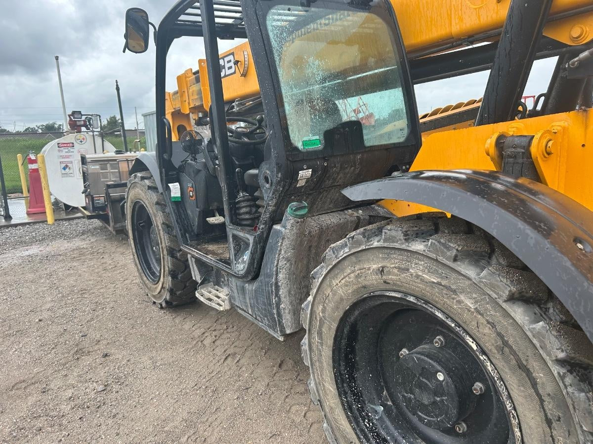 2023 JCB 509-42
