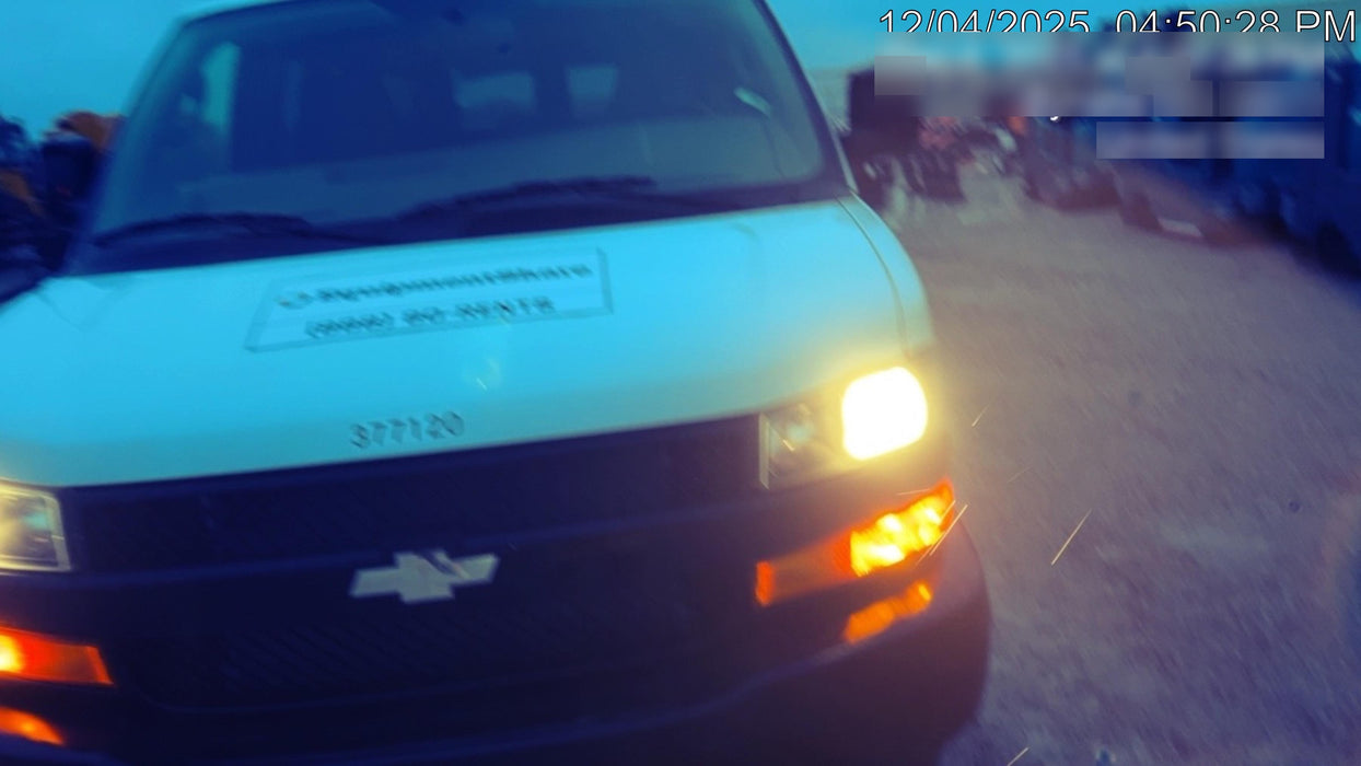 2023 CHEVROLET Express Van - Rental