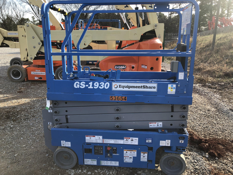 2019 Genie GS-1930 Fixed Rails with Chain Entry