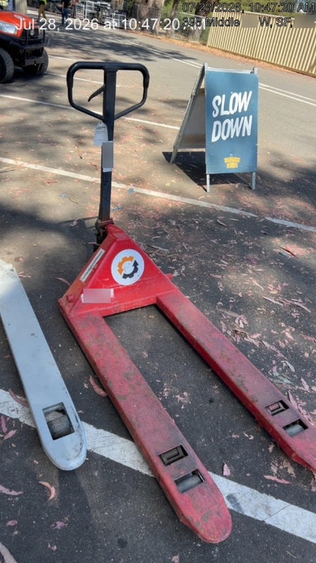 2019 HAUL MASTER 2.5 Ton Manual Pallet Jack