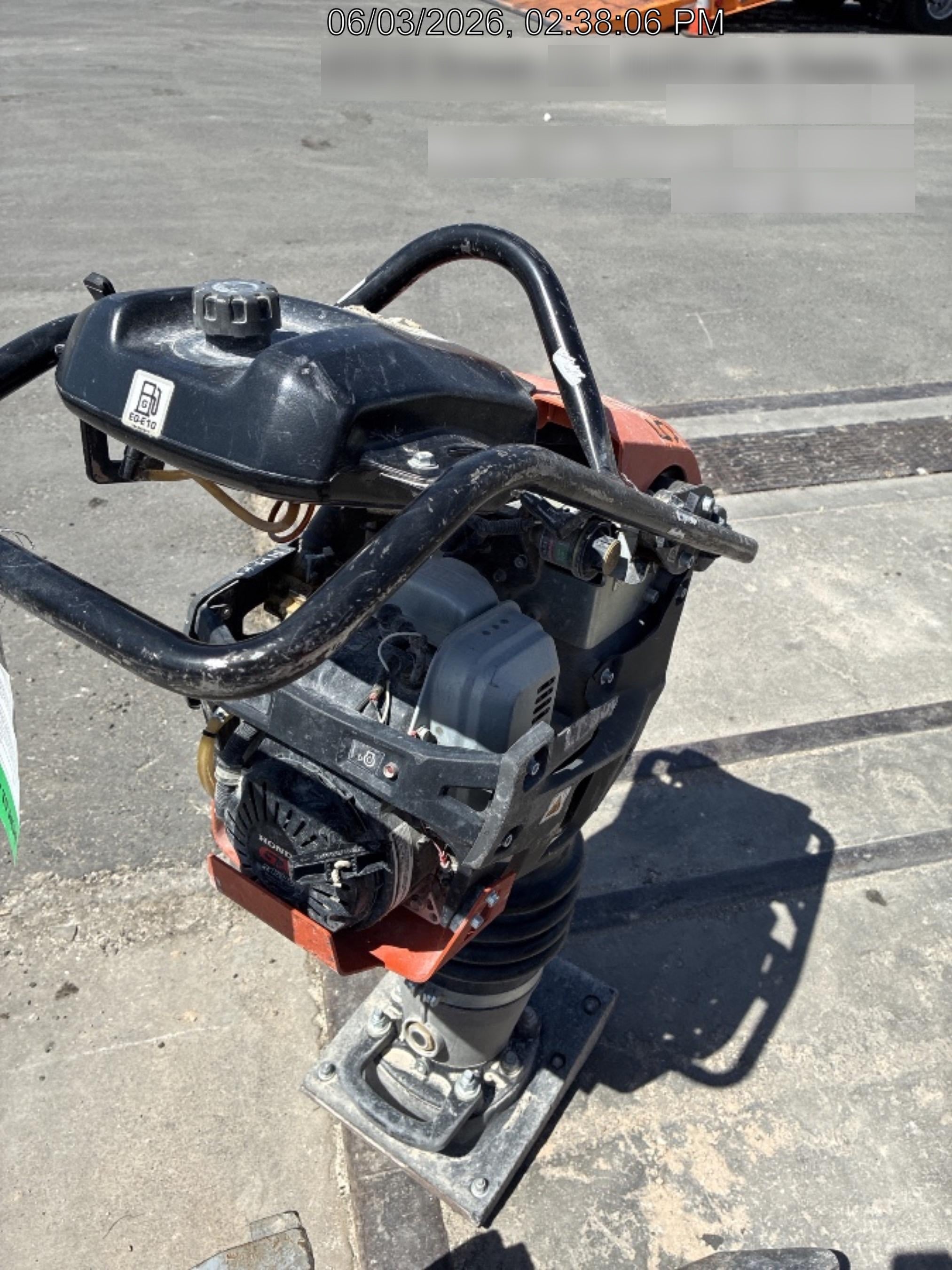 2025 HUSQVARNA LT6005