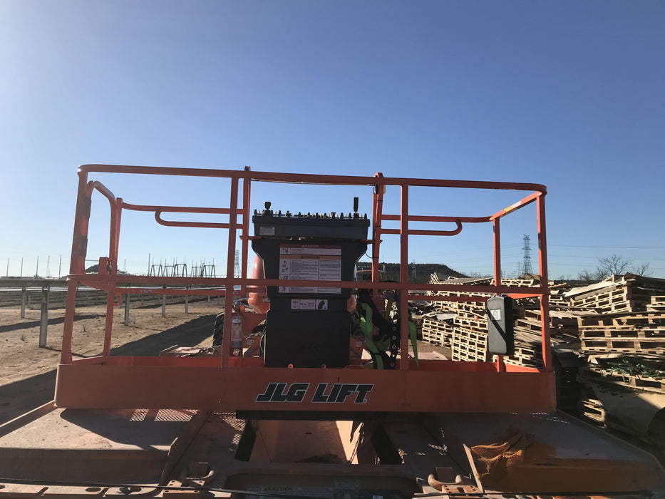 2019 JLG 600AJ