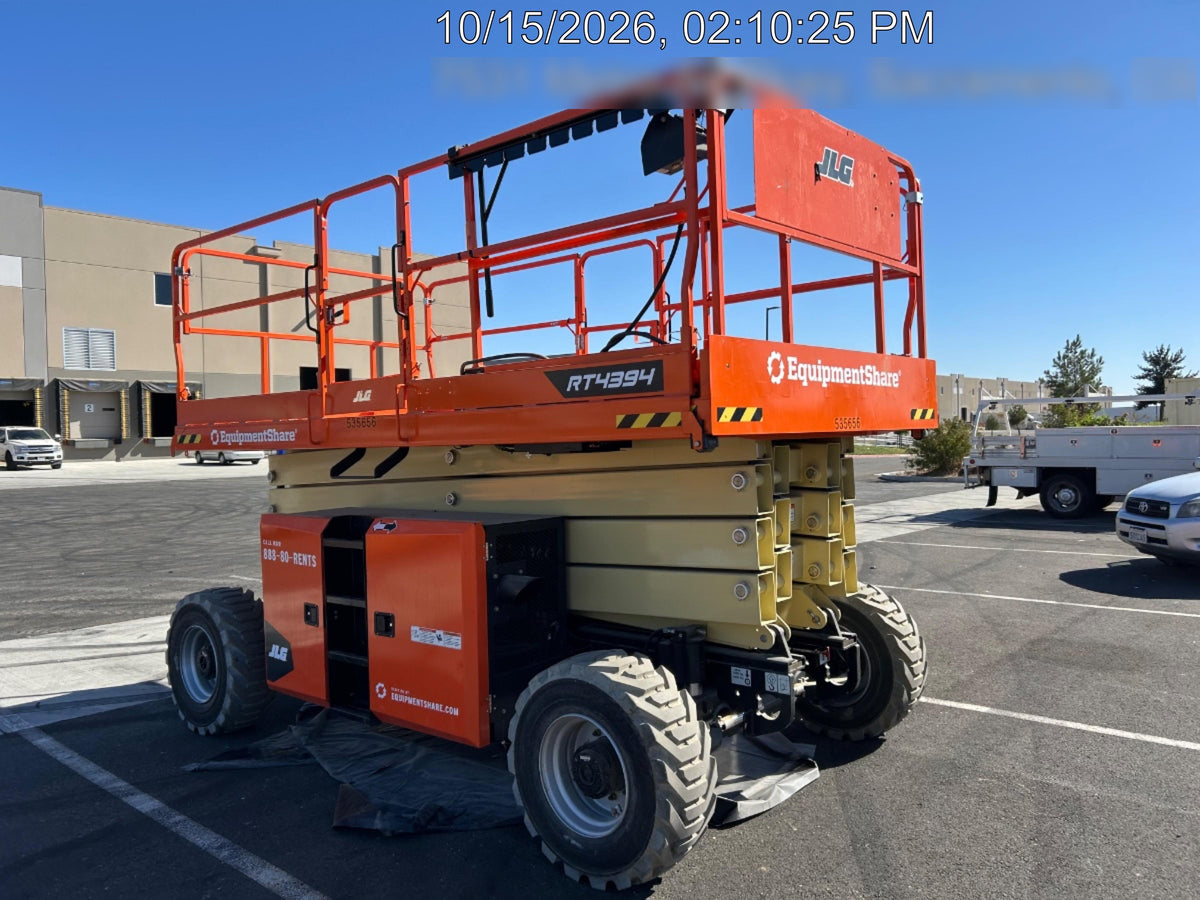 2025 JLG RT4394