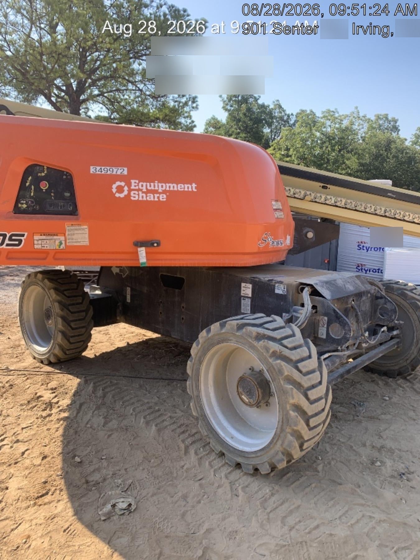 2023 JLG 600S