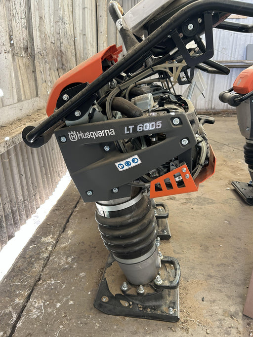 2025 HUSQVARNA LT6005