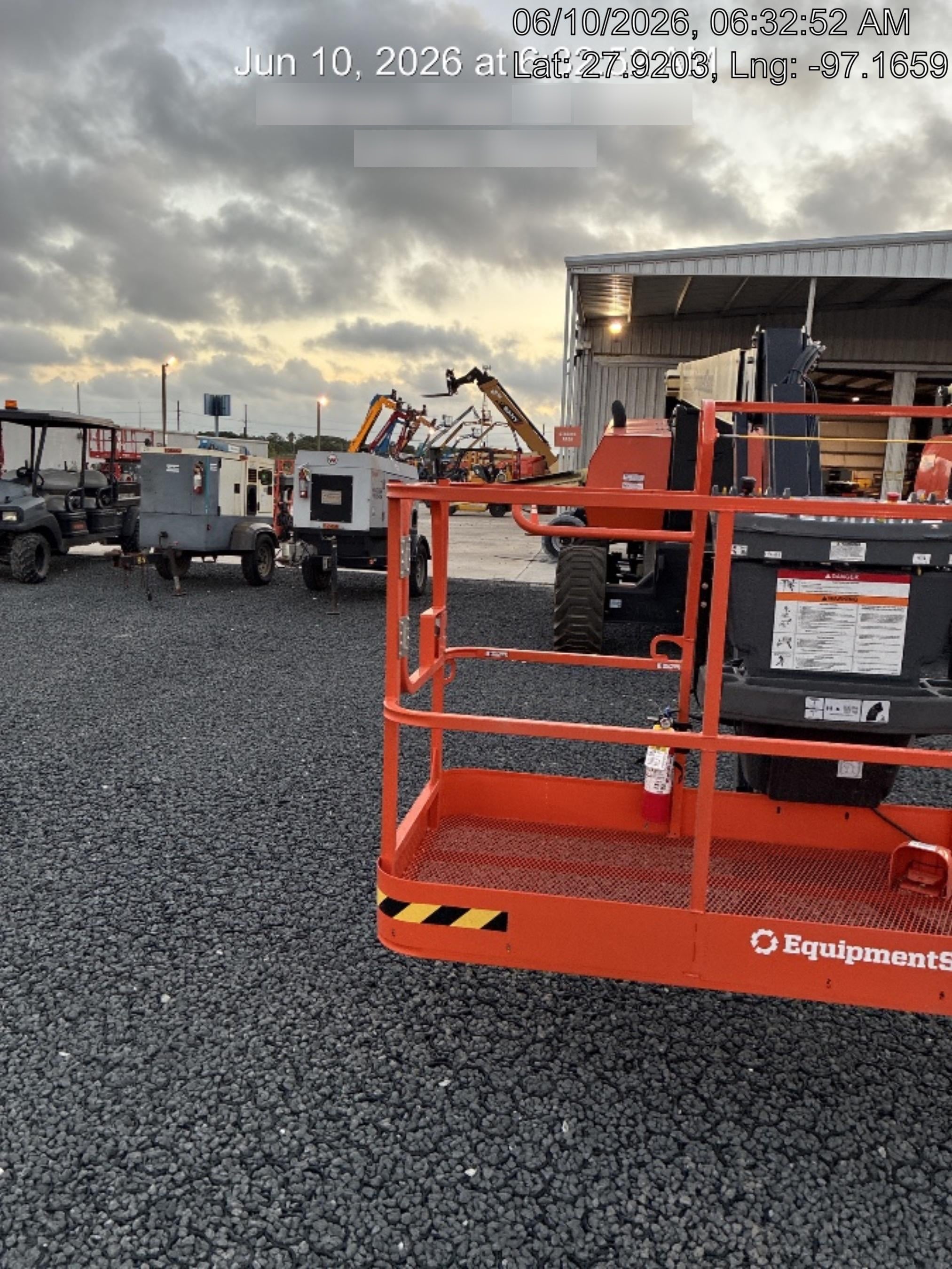 2026 JLG 800AJ