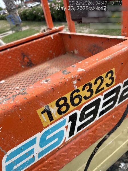 2021 JLG ES1932