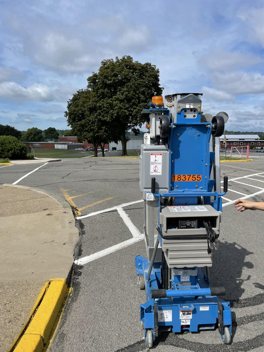 2021 GENIE AWP-30S DC