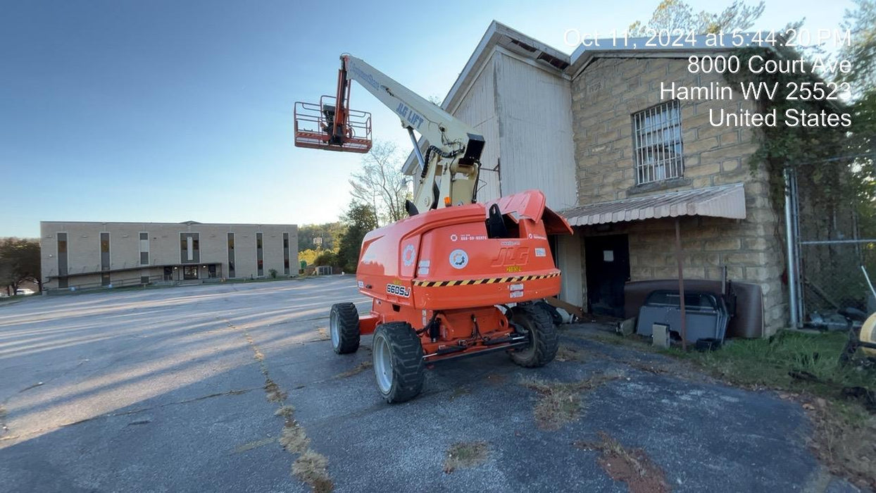 2022 JLG 660SJ