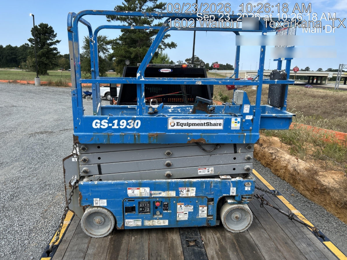 2019 Genie GS-1930 Fixed Rails with Chain Entry