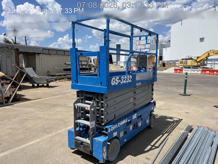 2023 GENIE GS-3232