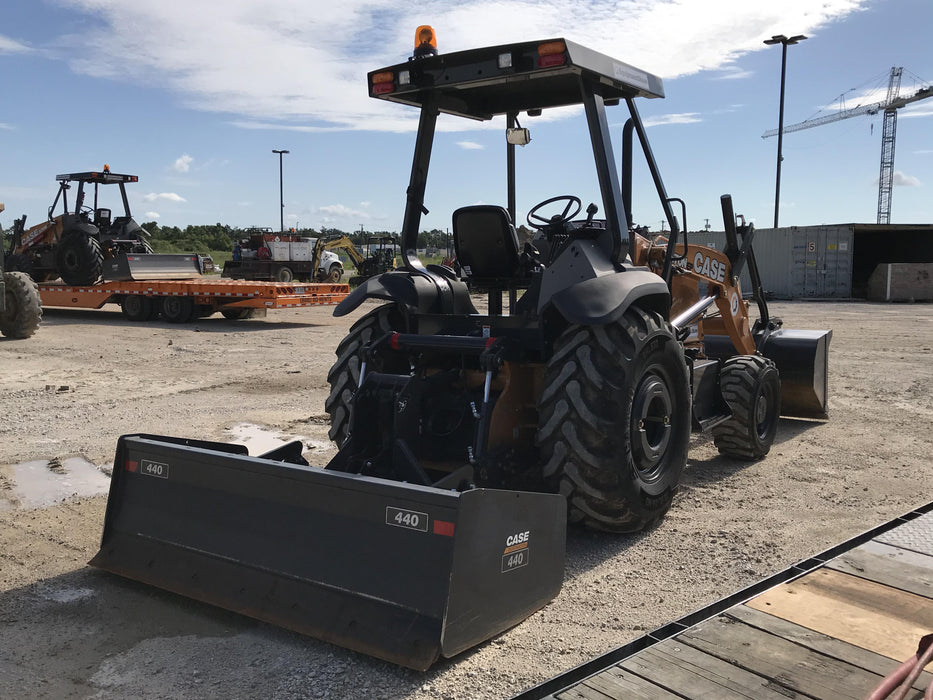 2019 Case 570N EP Canopy, 4WD, GP Front Bucket, Dual Tilt Cylinder, 84" Box Blade w/ Scarifier, Wheel Weights, Beacon