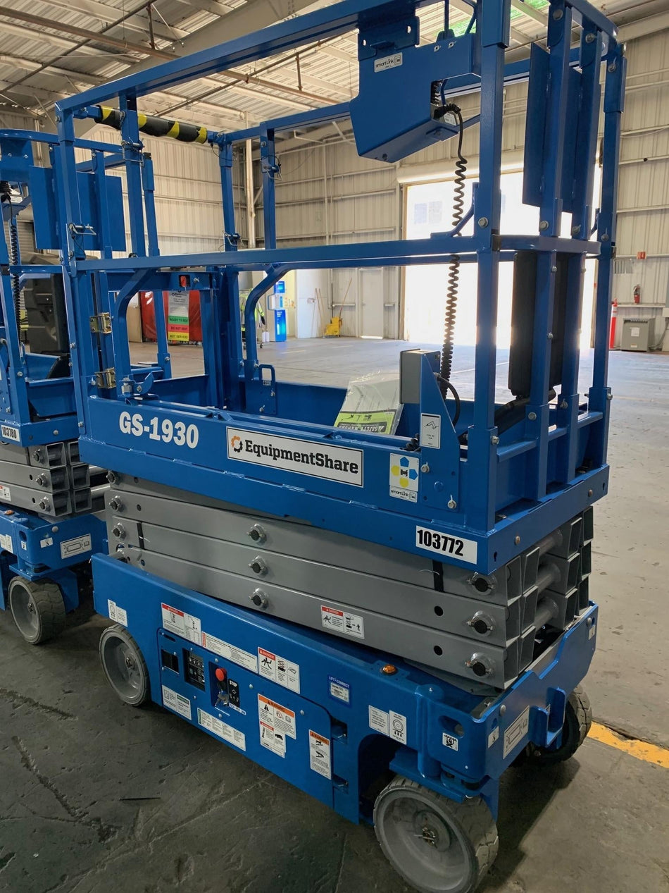 2020 Genie GS-1930 Solid Non Marking Tires, Beacon, Folding rails with half height swing gate, 800W Inverter
