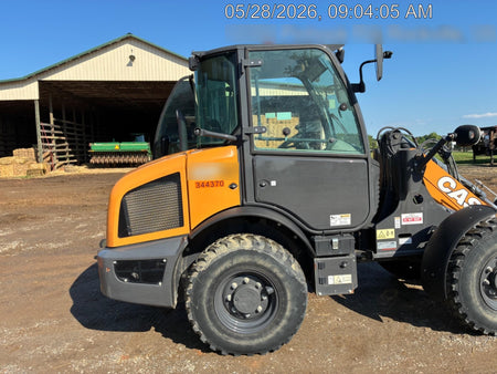 2023 CASE 121F