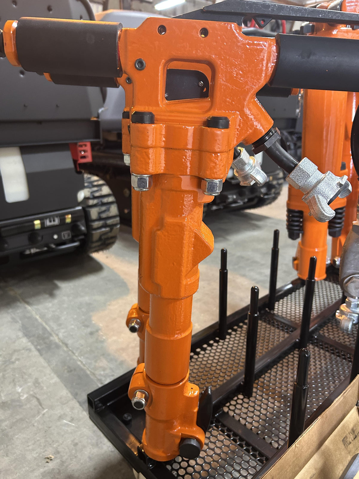2024 MICHIGAN PNEUMATIC ES-TPB30-1-TRACKER
