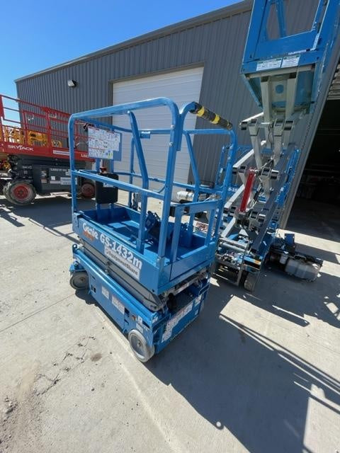 2023 GENIE GS-1432