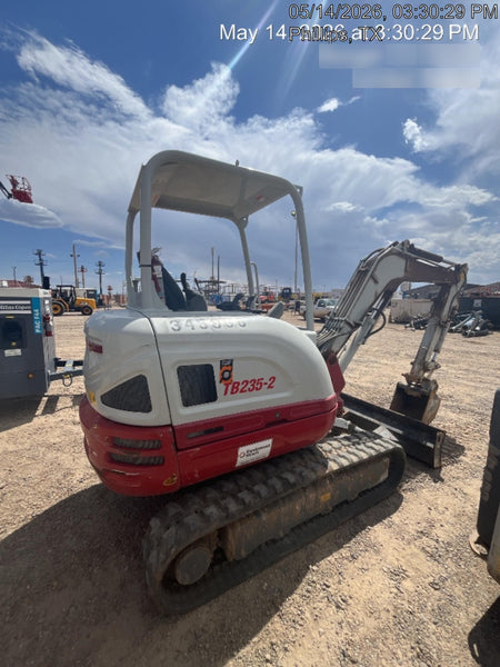2023 TAKEUCHI TB235-2R