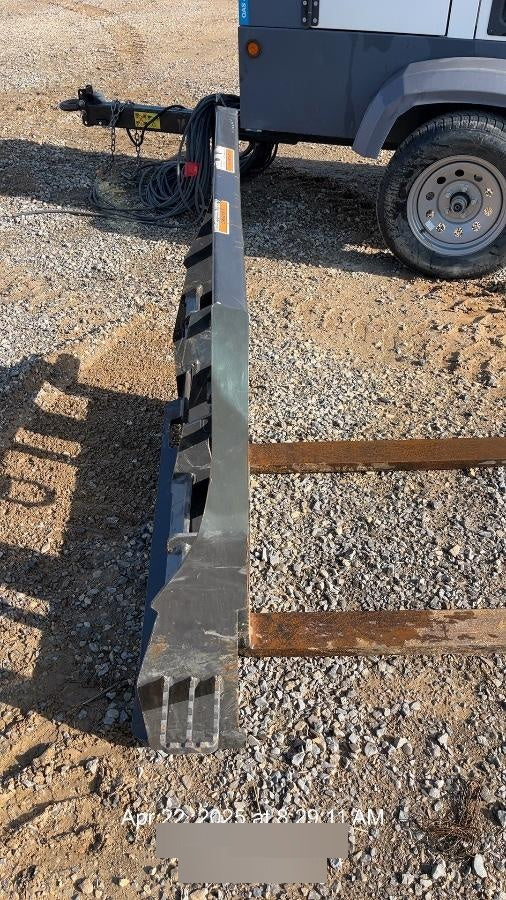 2022 PALADIN 48" Pallet Forks - Paladin
