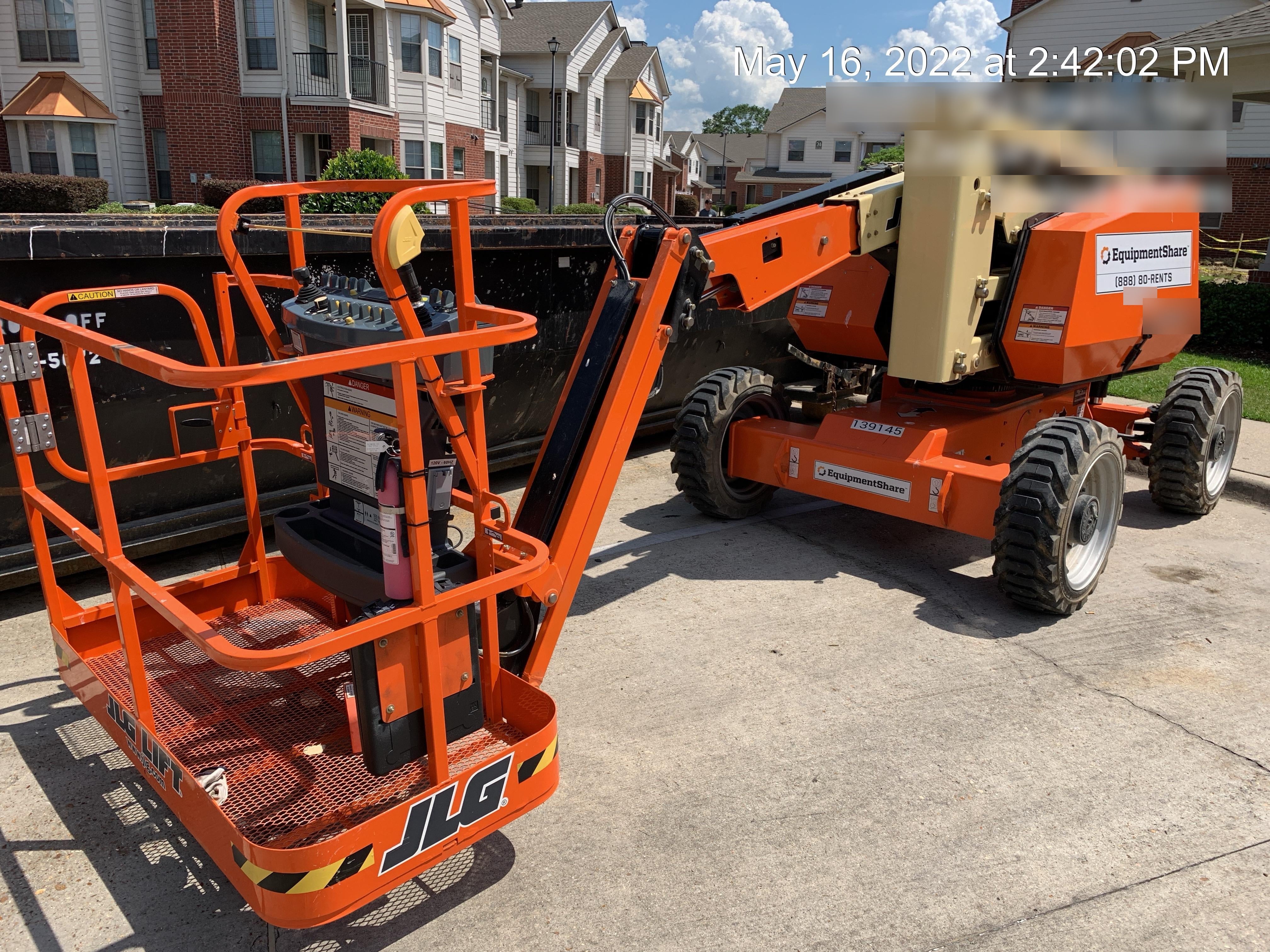 2021 JLG 340AJ