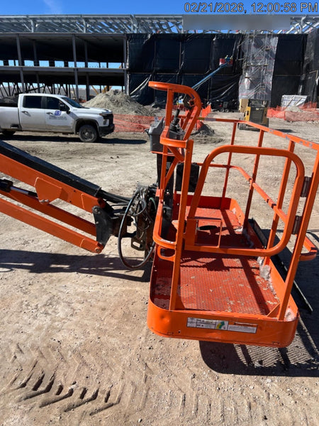 2020 JLG 660SJ