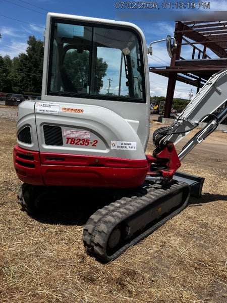 2023 TAKEUCHI TB235-2CR