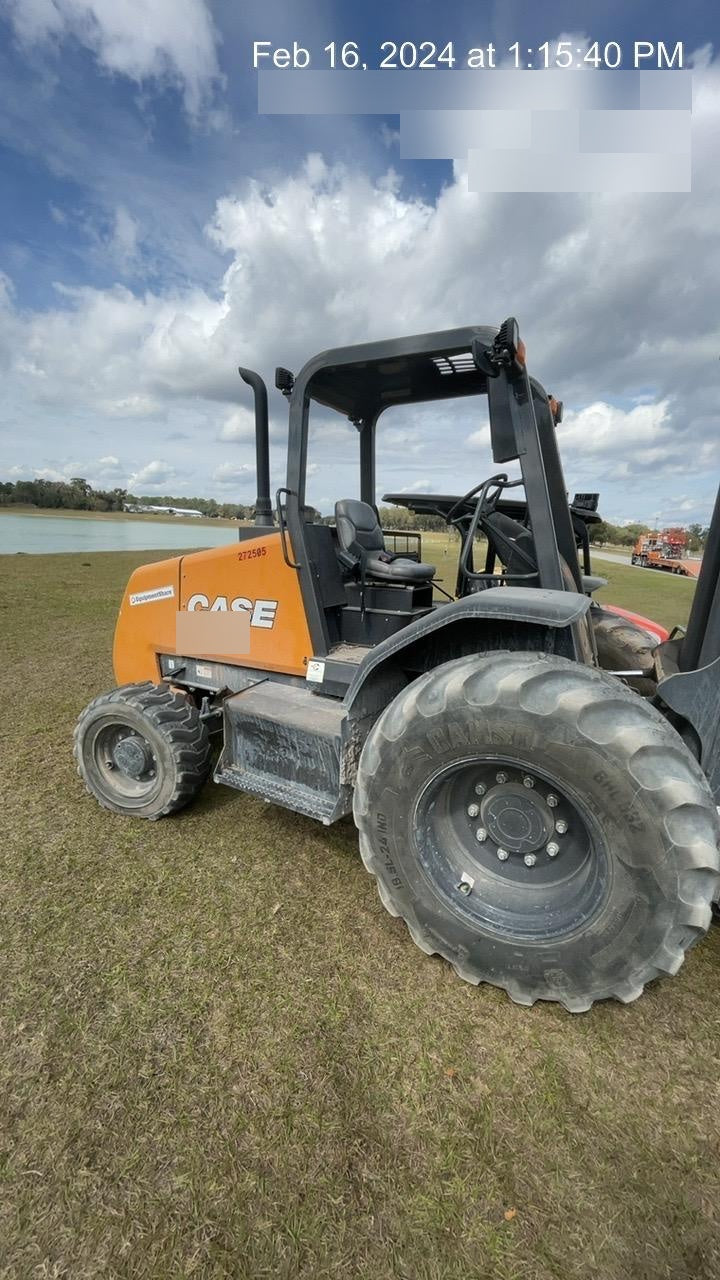 2023 CASE 588H