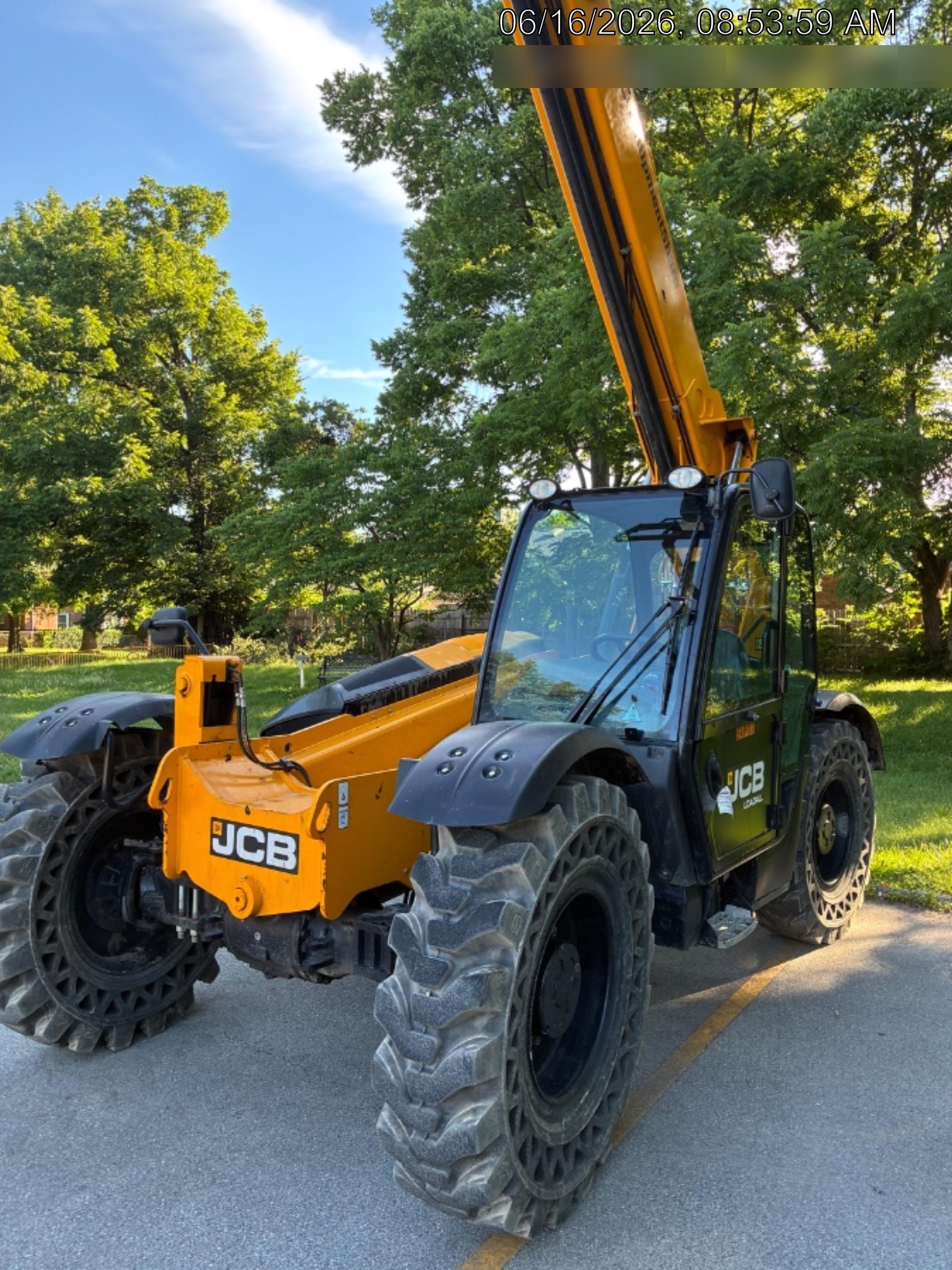 2023 JCB 509-42