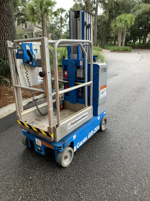 2020 GENIE GR-20