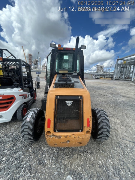 2021 CASE 586H