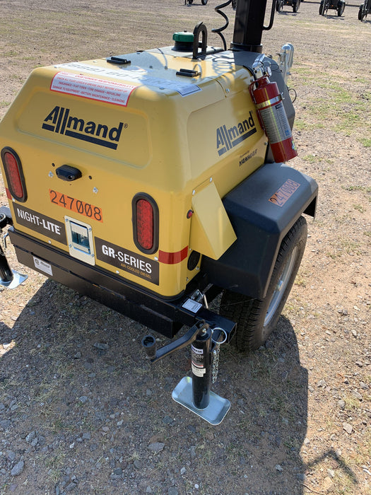 2022 Allmand NLV3GR (4) LED Light Fixture 350W, 23' Vertical Mast, 3kW Prime, Towable, ES Decals, T3