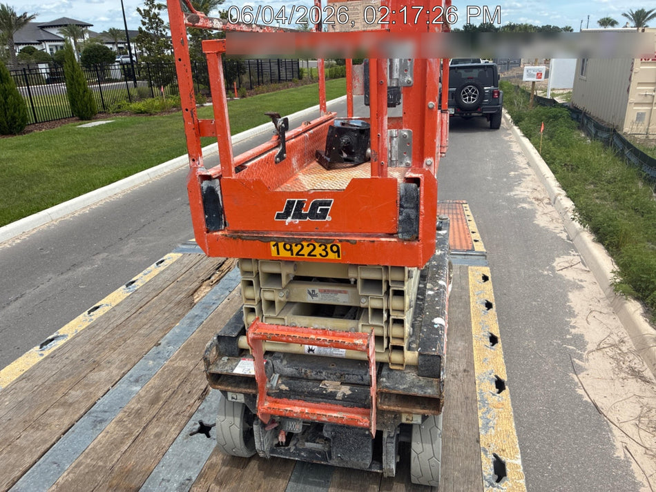 2021 JLG ES1932